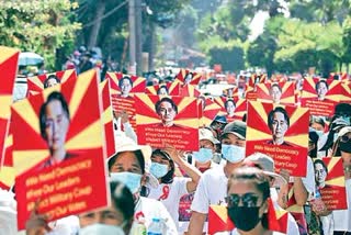 myanmar-security-forces-kill-2-anti-coup-protesters