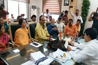 bjp-councilor-submitted-a-memorandum-to-mayor-regarding-user-charge-in-raipur