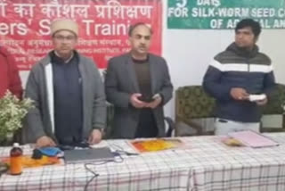 sericulture dept conduct awareness camp at anantnag