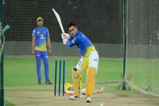 CSK team starts net session under dhoni's captaincy