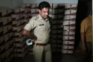 Raipur Police seized 500 boxes of English liquor