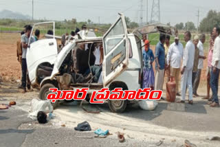 tipper-lorry-car-collision-two-people-died-at-chola-tanda