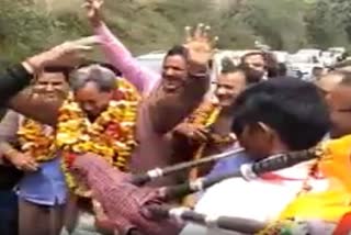 cm tirath singh rawat dance video viral in social media