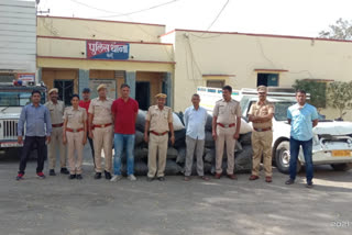 पिकअप से डोडा चूरा बरामद, Doda sawdust recovered from pickup