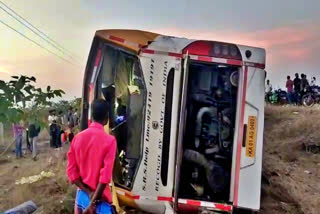 Anantapur District Kanaganapally Mandal A road accident took place on the Mamillapally National Highway