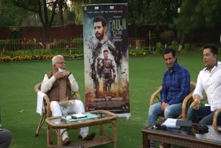 cm-manohar-lal-and-mla-went-to-watch-the-film-after-the-motion-of-no-confidence-fell