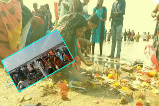 Godavari river  overflows with devotees the occasion of Mahashivaratri