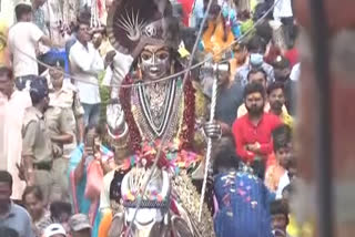 Procession of Shri Bateshwar Baba turned out