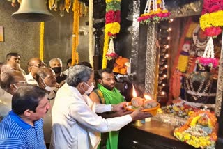 siddaramiah-visits-malemahadeshwara-temple