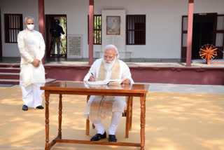 'Vocal for Local' wonderful tribute to Mahatma Gandhi, freedom fighters, says PM narendra Modi