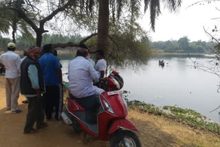 Search for the dead body of a young man drowned in hazaribag lake