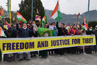 Demonstration of women of Tibetan community