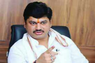 Accelerate development work in the district through Dhananjay Munde