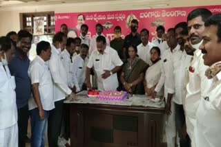 మెట్పల్లిలో ఎమ్మెల్సీ కవిత జన్మదిన వేడుకలు