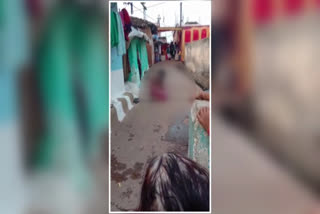 viral-video-of-a-mother-who-beating-her-3-year-old-child-in-kawardha