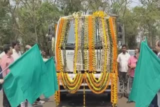 a road cleaner vehicle and ambulance donate to paradeep municipality