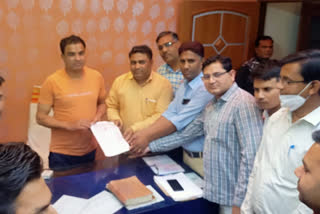 Resla submitted memorandum to MLA, रेसला ने विधायक को सौंपा ज्ञापन