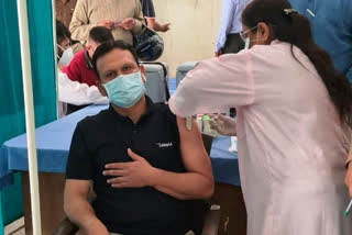 HRTC managing director Sandeep Kumar put corona vaccine