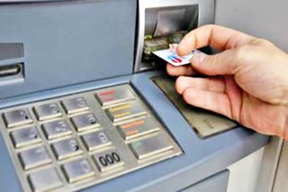 sanganer area jaipur  महिला का ATM कार्ड  jaipur latest news  crime in jaipur  changing her ATM card  female account by changing  2.25 lakh rupees withdrawn  जयपुर न्यूज  एटीएम कार्ड बदलकर ठगी