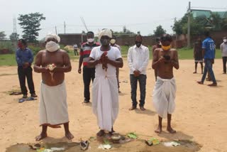  tribal organizations protested against to lifting soil from sarana site in ranchi