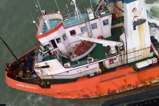 Tauktae Havoc: Sea barge tragedy toll rises to 37 49 still missing Tauktae Havoc: Sea barge tragedy toll rises to 37, 49 still missing Tauktae Havoc Sea barge tragedy ബാർജ് അപകടം; 37 മൃതദേഹങ്ങള്‍ കണ്ടെടുത്തു, 49 പേര്‍ക്കായി തിരച്ചില്‍ ബാർജ് അപകടം 37 മൃതദേഹങ്ങള്‍ കണ്ടെടുത്തു 49 പേര്‍ക്കായി തിരച്ചില്‍