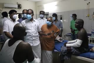 BJP leader L.Murugan meets fire victims in Chennai