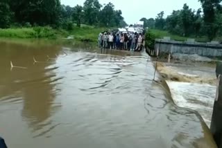 Bhopal-Nagpur National Highway remained closed for 1 hour due to the rise of Dhar river