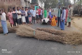 a person died and two injured in road accident in banka