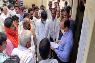 Society members gave memorandum to SDM