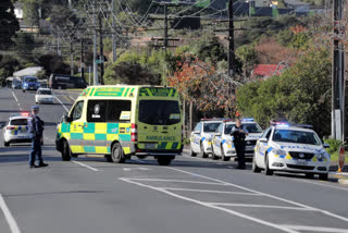 suspect-on-run-after-2-new-zealand-officers-shot-and-injured
