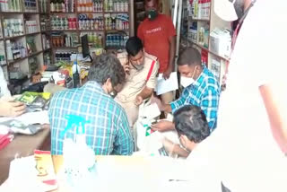 Police raid shops selling counterfeit seeds in hyderguda Hyderabad 