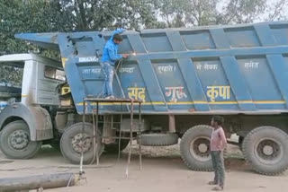 Action overloading vehicles