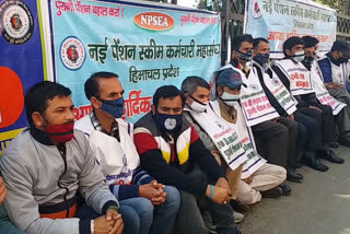 mps-silent-demonstration-for-restart-of-old-pension scheme  -in-shimla