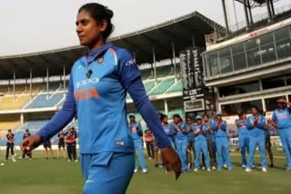 MITHALI RAJ CREATES ANOTHER HUGE RECORD BECOMES FIRST FEMALE CRICKETER TO SCORE 7000 ODI RUNS