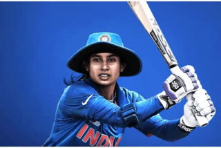 mithali raj creates another huge-record-becomes-first-female-cricketer-to-score-7000-odi-runs