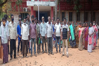 polavaram villagers agitation at rampachodavarm rdo office