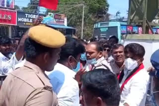 DMK candidate violating election code of conduct at ramnad