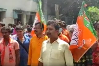 BJP workers protest across Bengal; demands resignation of state party president