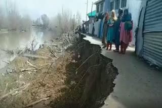 landslide of link road in nopora kalan sopore