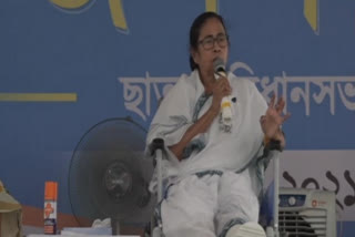 Mamata alleges Centre 'conspiring' against her & TMC