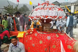 dev mahunag saves devotees from Snake bite