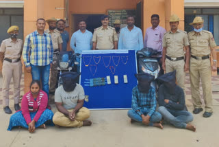 soladevanahalli police arrested four Thieves