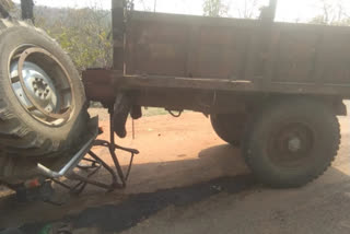 After the collision, the tractor overturned on the spot.