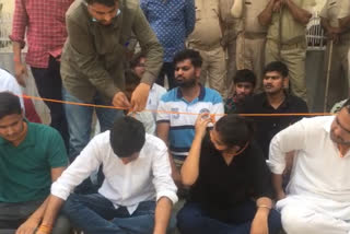 University administration against Jaipur ABVP workers, जयपुर एबीवीपी कार्यकर्ताओं के खिलाफ विवि प्रशासन