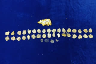 Man smuggled the gold pills has a movie-style and arrested