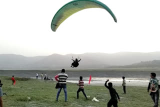 Paragliding competition
