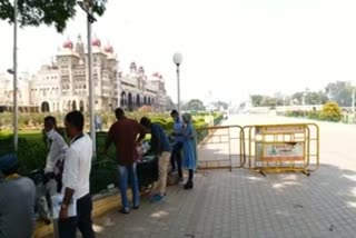 The numbers of tourists is declining who coming to Mysore Palace