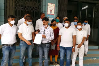 Nursing workers protest, Dungarpur Medical College