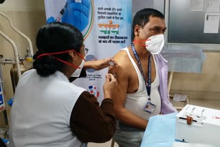 corona vaccination in delhi  corona cricis in delhi  corona pandemic in delhi  corona vaccine in india  दिल्ली में कोरोना महामारी  कोरोना महामारी वैक्सीनेशन दिल्ली  दिल्ली में कोरोना वैक्सीन