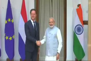 PM Modi congratulates his Dutch counterpart for election win